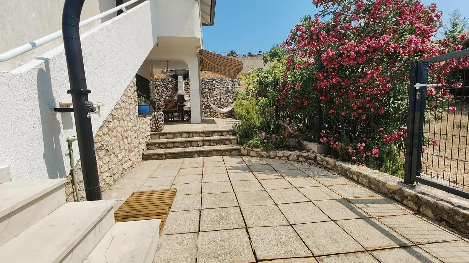 Apartment Apartman Verbena Pinezici  Croatia